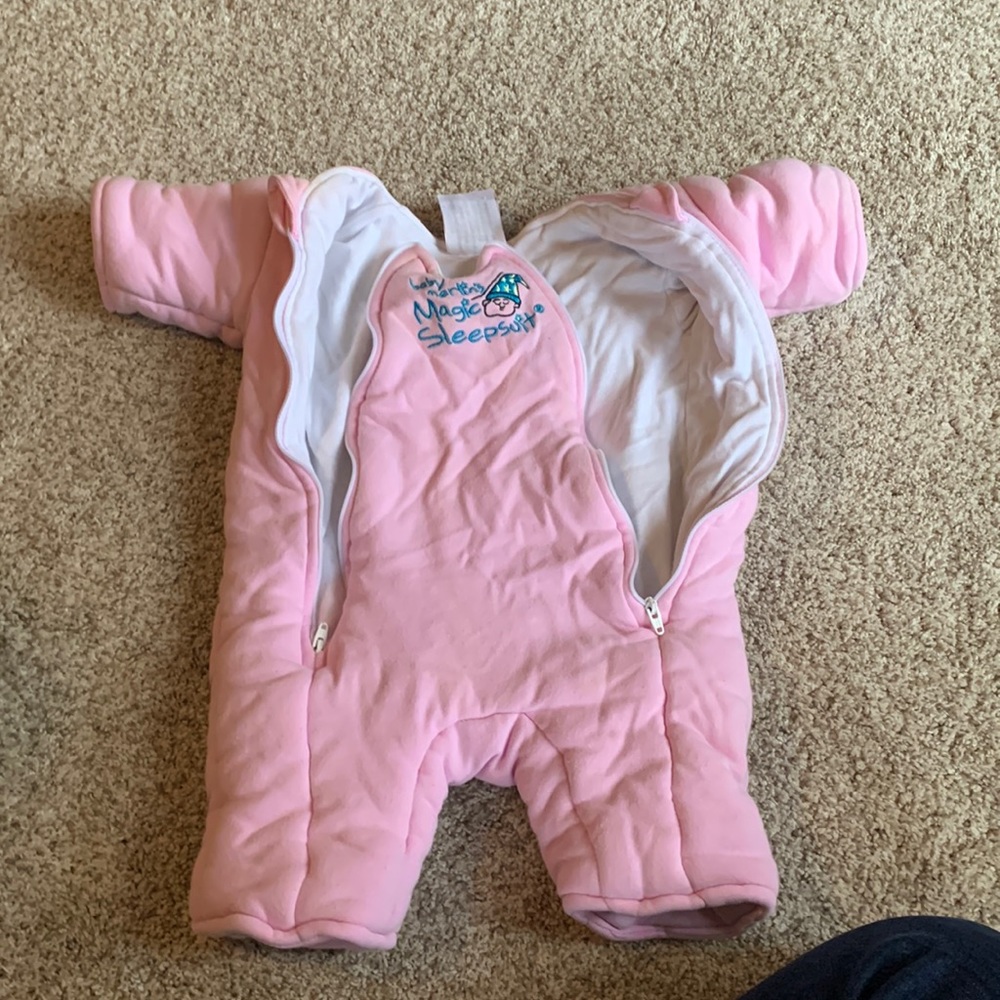 Baby Merlin Magic sleep suit - light pink, large, 6-9  months, 18-21lb - EUC!